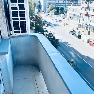 Alquiler de un acogedor piso de 2 habitaciones, 56 m², en el centro de Belgrado, Serbia